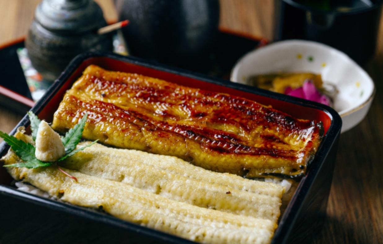 蒲焼きと白焼きの相盛り